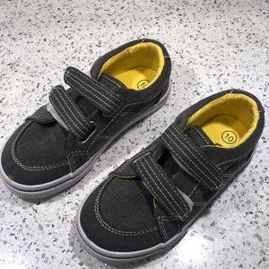 Once worn toddler Velcro sneakers
